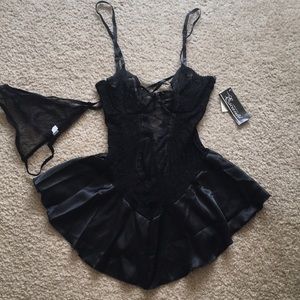 Escalate lingerie bustier babydoll set